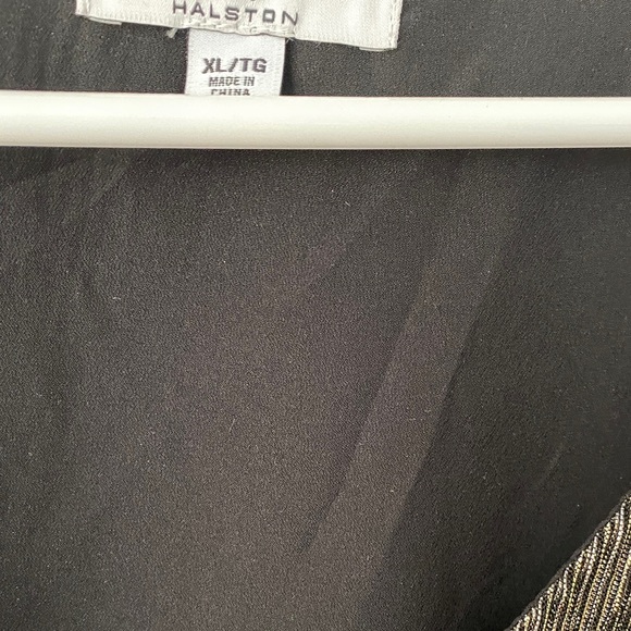 H by Halston Metallic V-Neck Blouse in Black and Gold - Picture 2 of 4